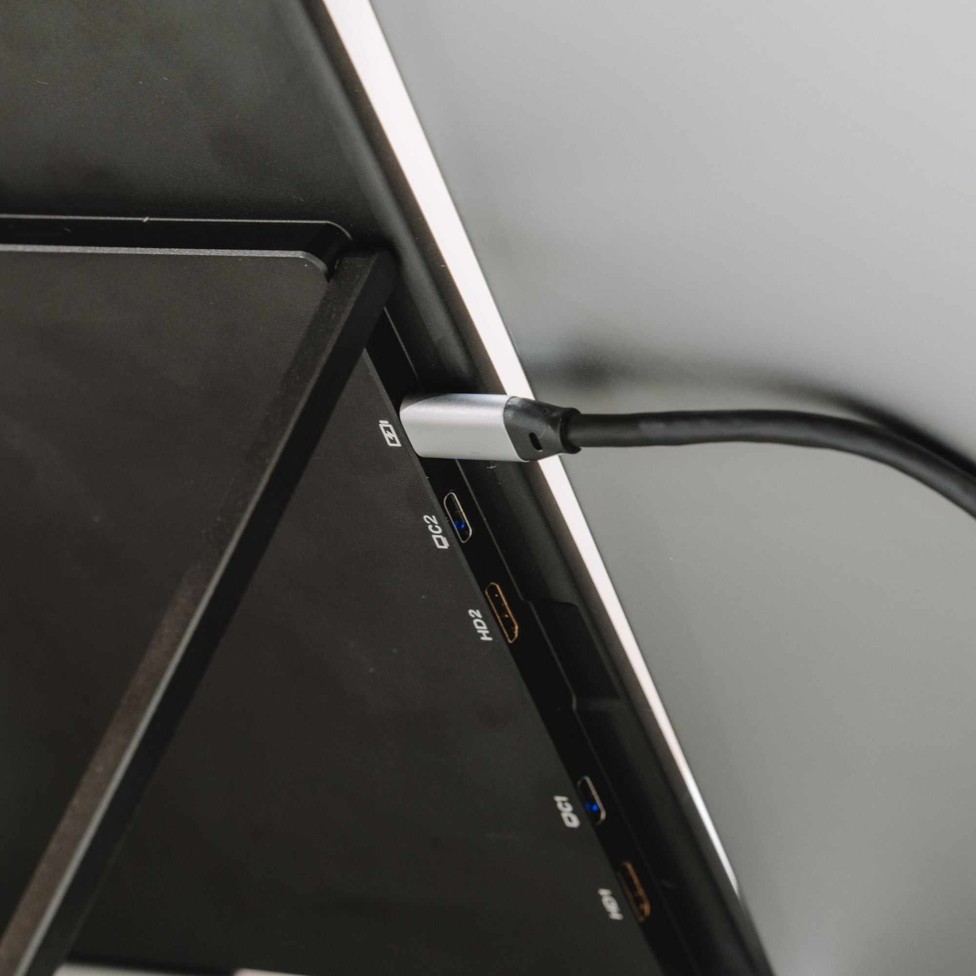 Dual Book Pro (Gen 2)