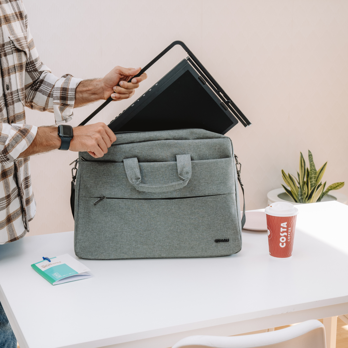 Durable Laptop & Monitor Bag | Perfect for Travel – Aura