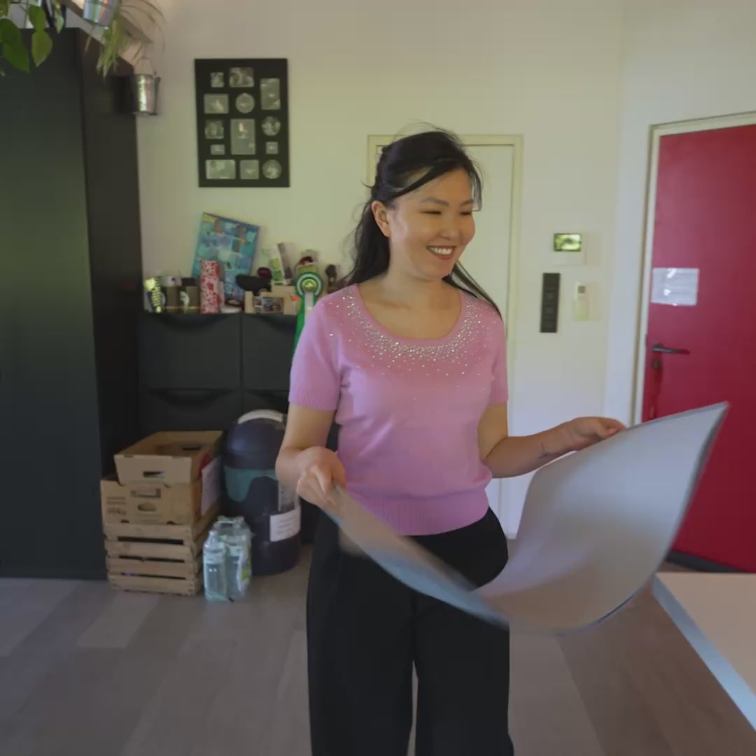 Load video: ChargeFlow Desk Mat (Gen 1)
