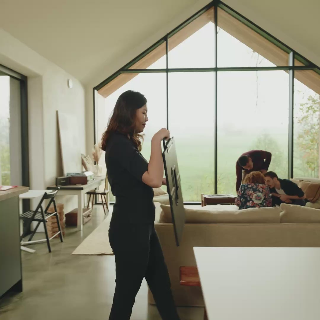 Load video: Single Fly 24” (Gen 1)